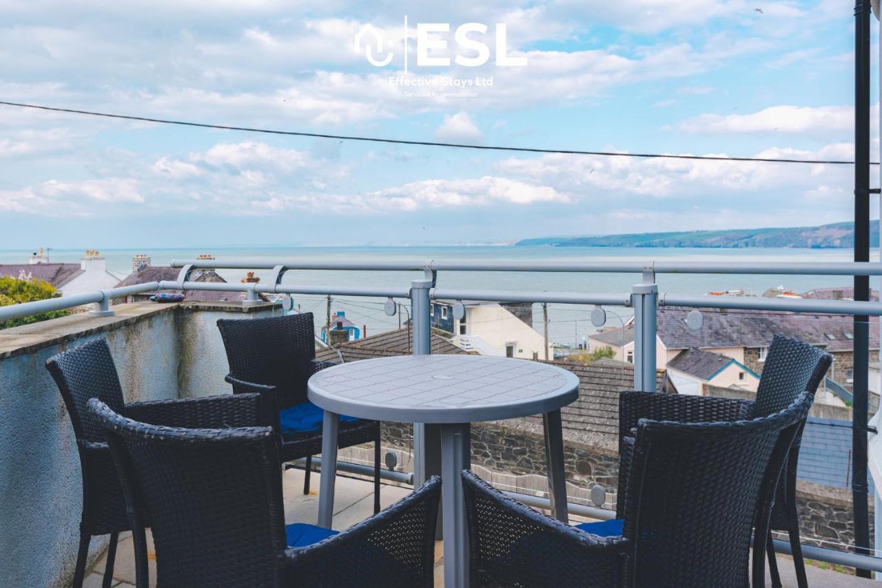 Beautiful En Suite 5 Bedroom Home With Sea Views New Quay  Bagian luar foto
